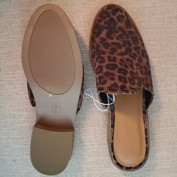 🌺 Cute Slip on Flats - Picture 3 of 4